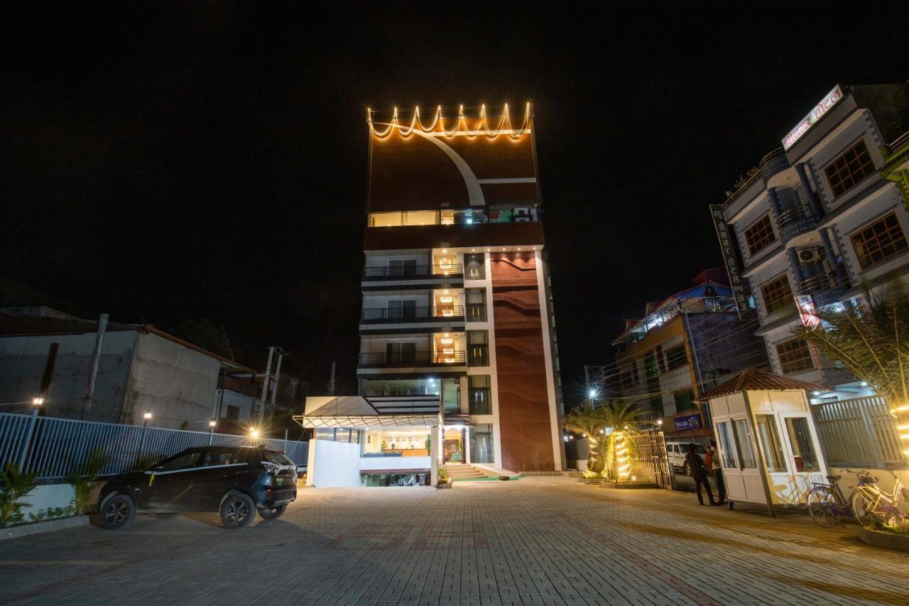 Hotel Palm International Butwal Exteriör bild